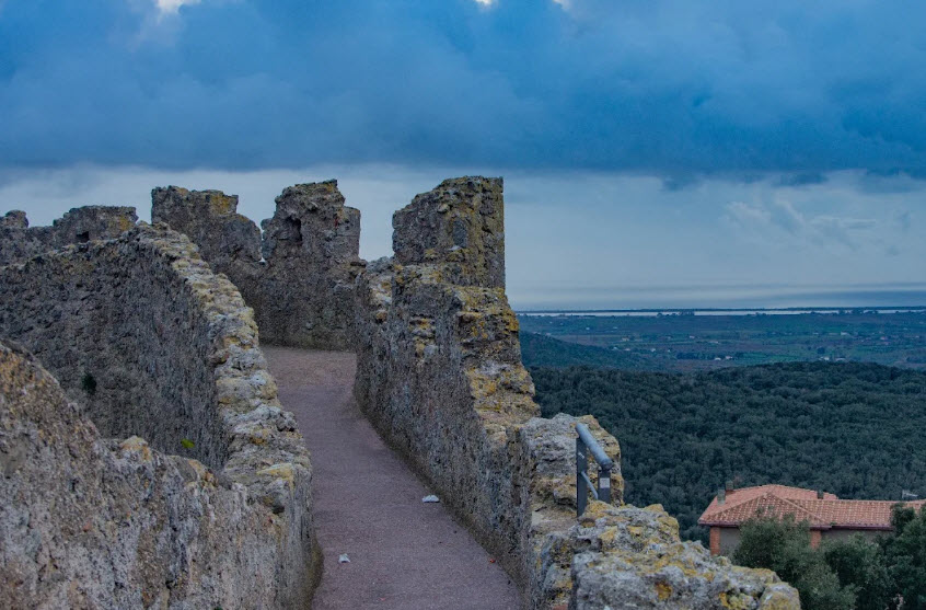 Palazzo Collacchioni e Rocca Aldobrandesca - Capalbio, Italy